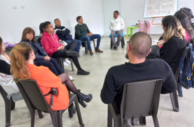 Seminarios intensivos de crecimiento personal y sanación emocional.